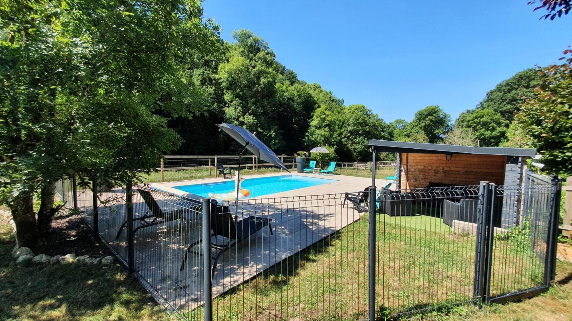 La Ferme Des Andes - Gite L'Atelier Quins Exterior photo