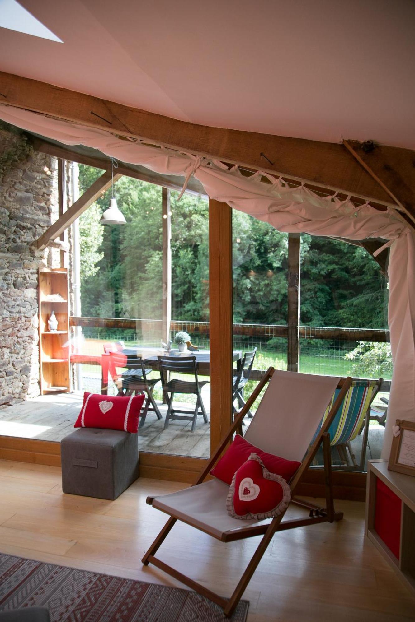 La Ferme Des Andes - Gite L'Atelier Quins Exterior photo